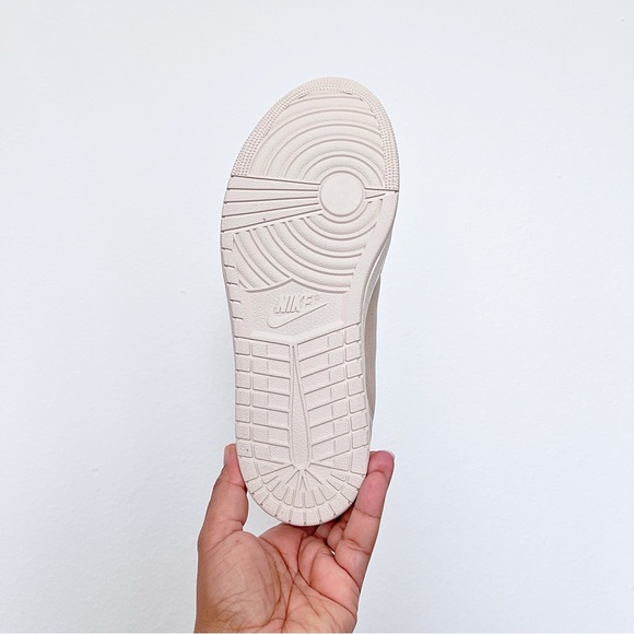 Nike Air Jordan 1 RET Low Slip Beige - Picture 7 of 7